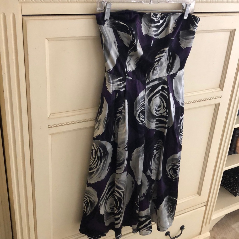 Laundry by Shelli Segal purple silk dress